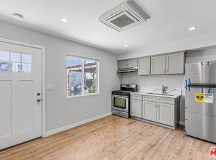 6744 Arlington Ave, Los Angeles, CA 90043