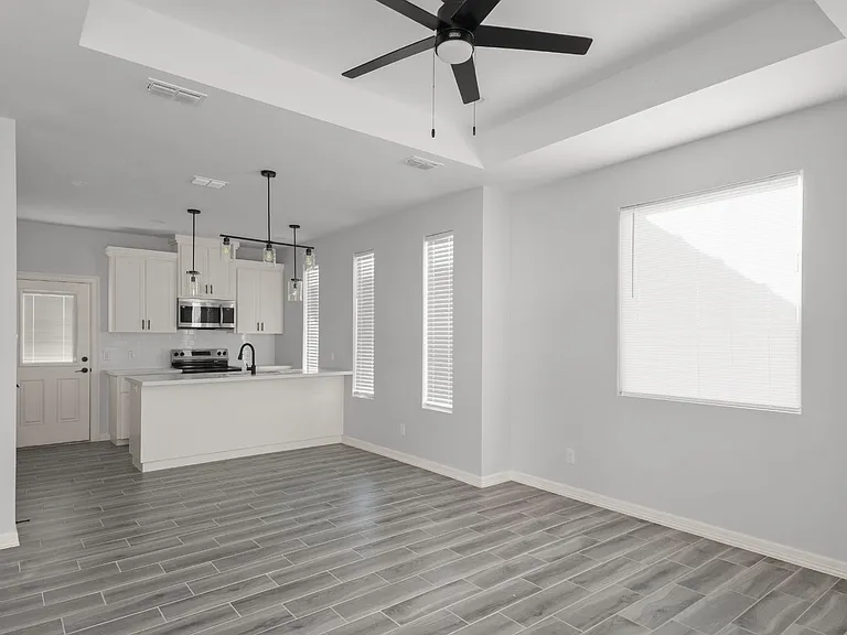 508 N Onyx Ave #1 — Photo 3