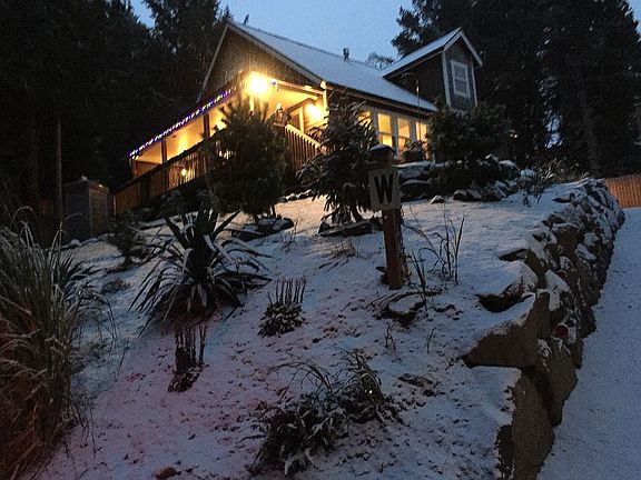 3rd image of 340 SE Elsie St