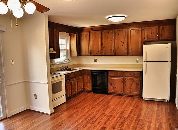 2nd image of 2228 Kingsbrook Dr #2228