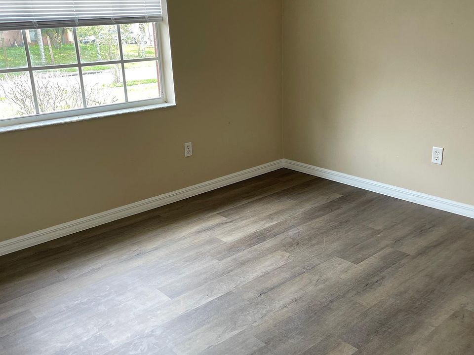 2nd image of 7033 Holly Creek Rd