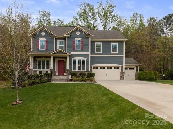 1041 Crofton Dr, Waxhaw, NC 28173
