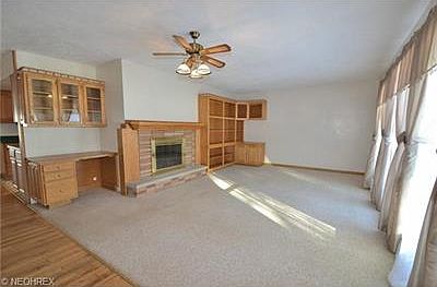 4th image of 49 Lucy Ln