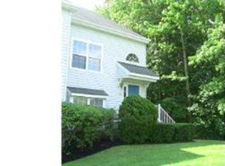 904 Rabbit Run Rd, Marlton, NJ 08053