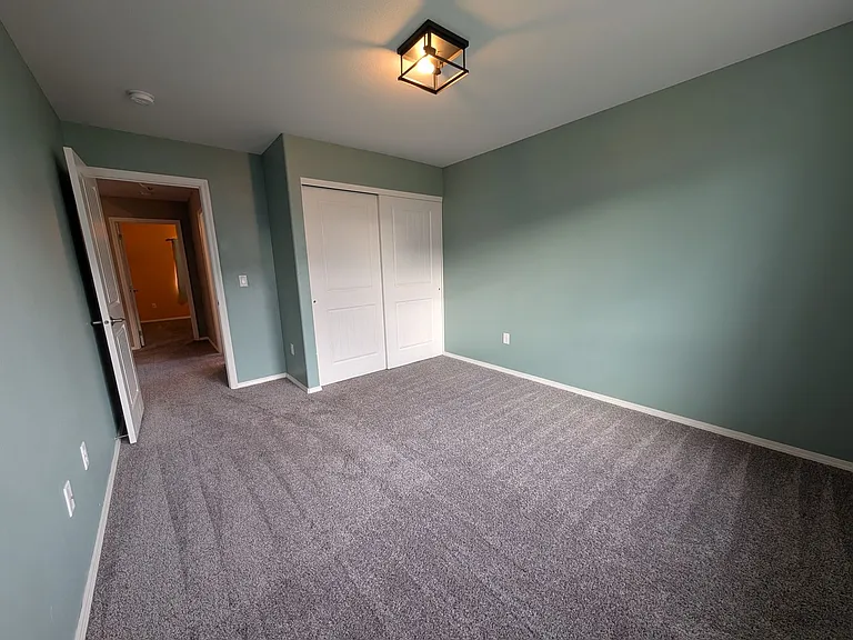 1724 Pioneer Dr — Photo 11