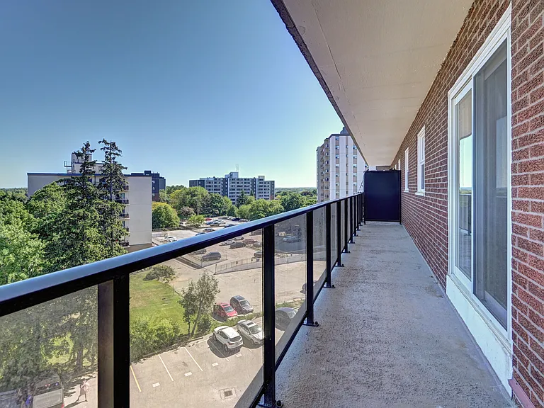 301 Fairview Dr — Photo 8