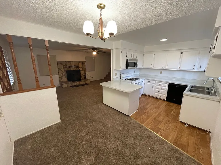 14107 Norwich Cir — Photo 11