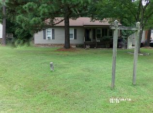 2637 McManaway Dr, Midlothian, VA 23112