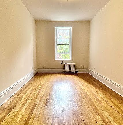 5th image of 318 W 77th St APT 5B