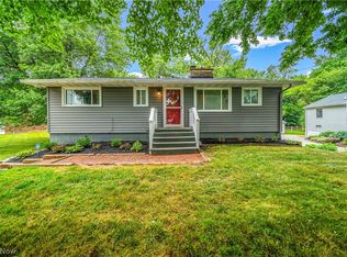 3231 Weber Dr, Barberton, OH 44203