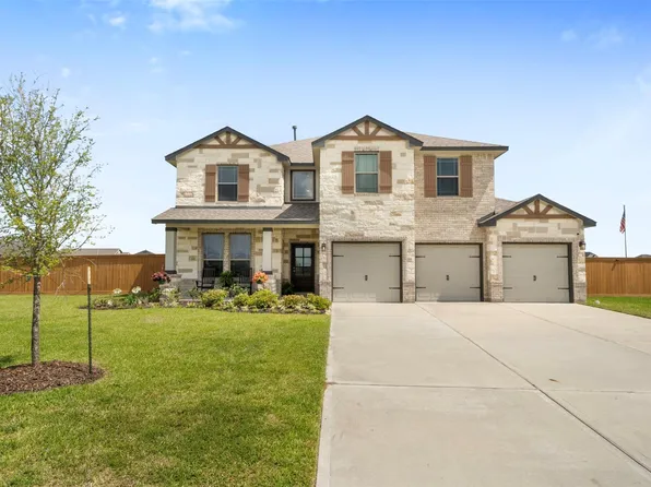 210 Valley Ranch Trl, Dayton, TX 77535