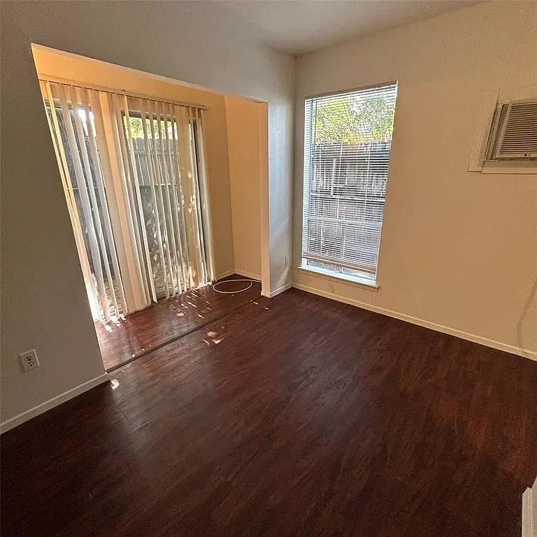 1 bed, 450 sqft, $1,000 — Photo 3