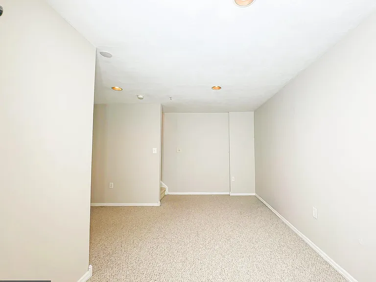 9707 Quiet Brook Ln — Photo 17
