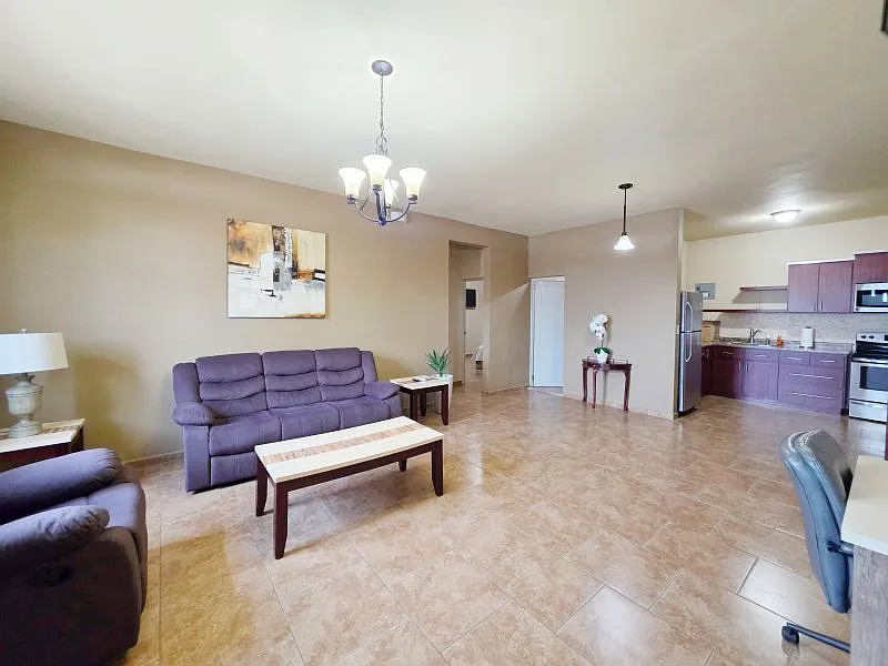 2 bed, 1.0 bath, 1000 sqft, $1,900 — Photo 3