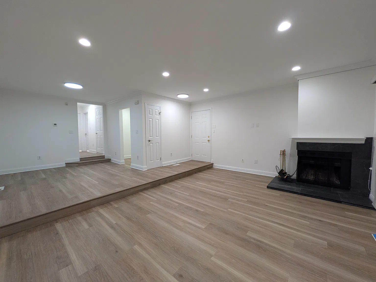 3 bed, 1393 sqft, $3,500 — Photo 2