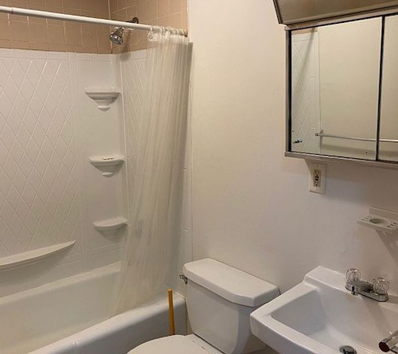 57 Walnut Street Apartment Rentals New Britain, CT Zillow
