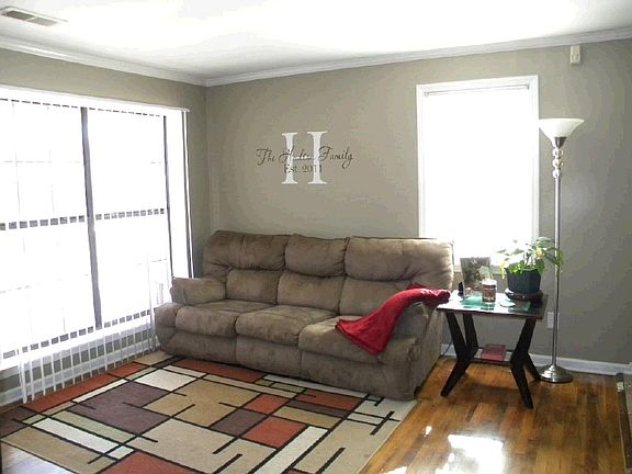 4th image of 1049 Danita St