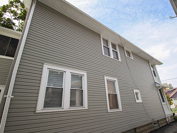 2nd image of 2411 Colburn Ave