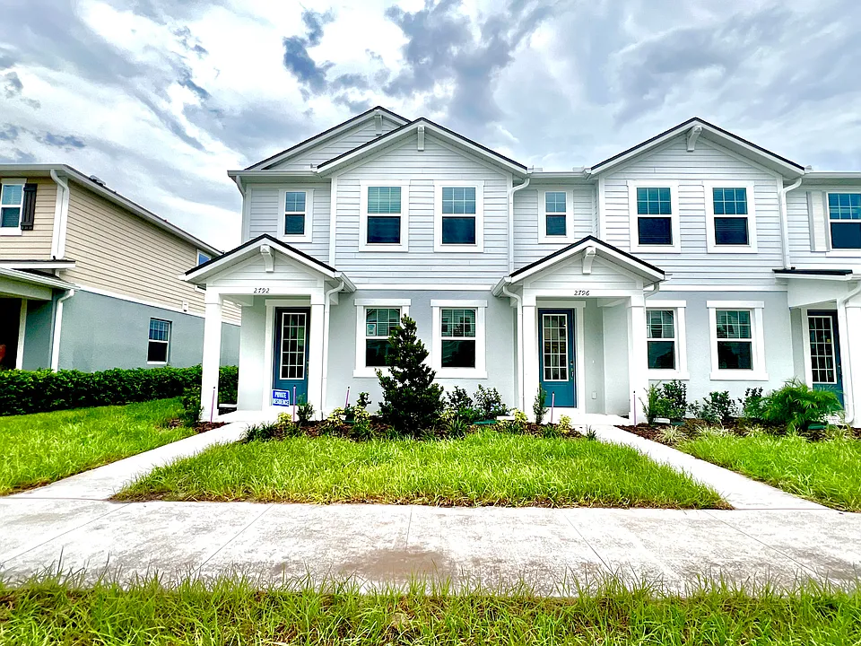 2792 Camellia Flower St