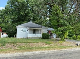 614 County Highway 9, Neoga, IL 62447