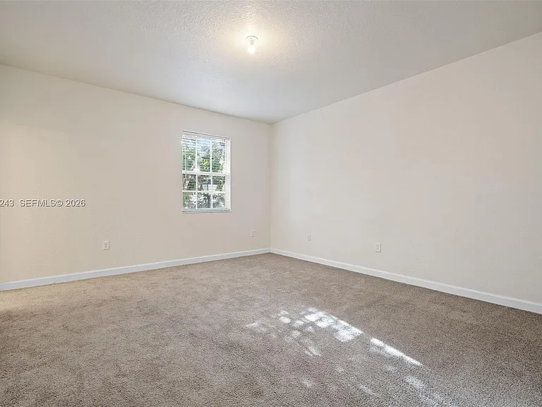 9243 SW 170th Ave — Photo 15
