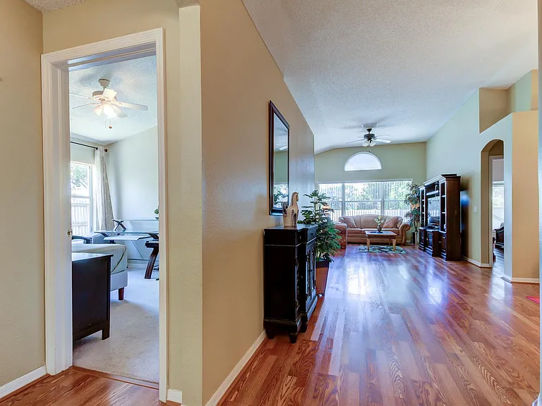 8604 Fawn Creek Dr — Photo 3