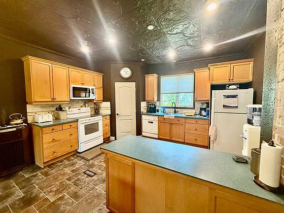 5th image of 5107 W 46th St