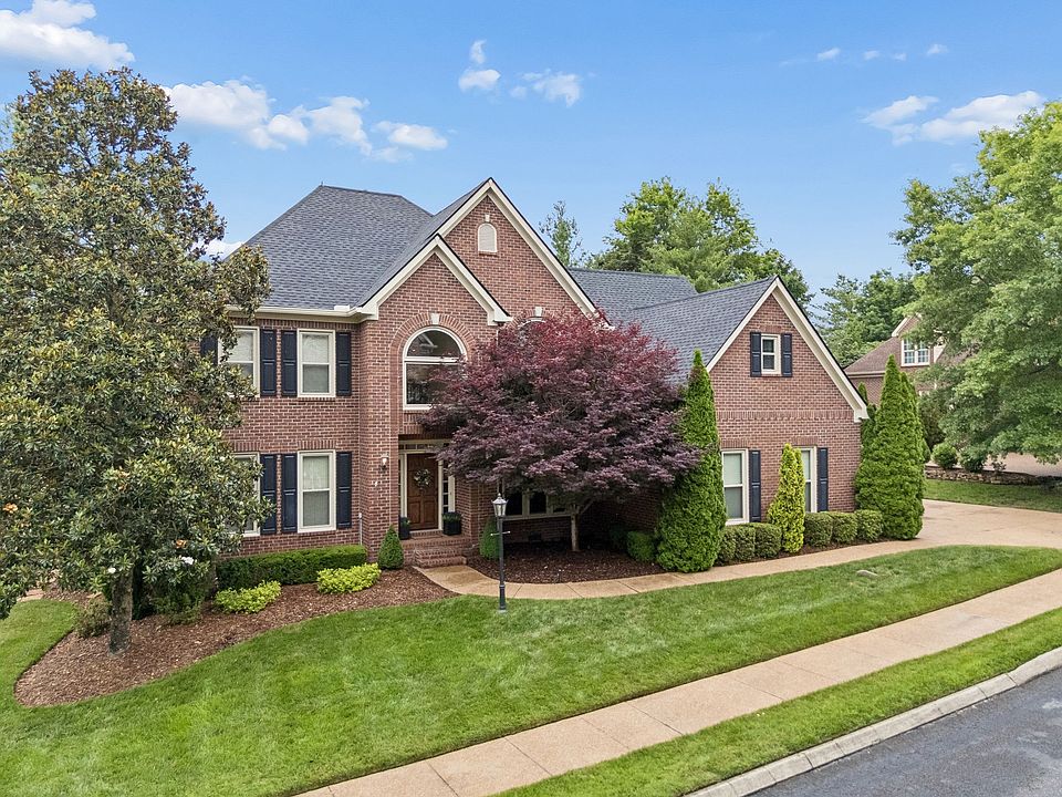 1st image of 216 Halberton Dr