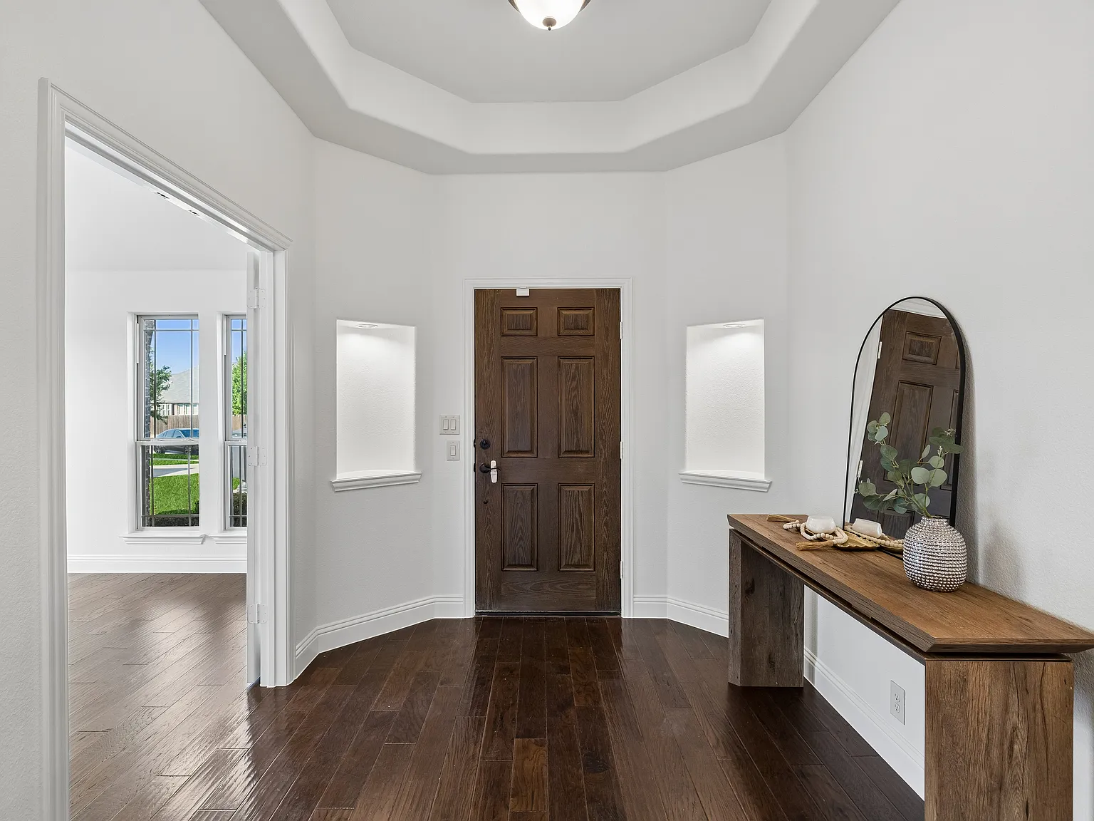 4 bed, 2247 sqft, $2,995 — Photo 4