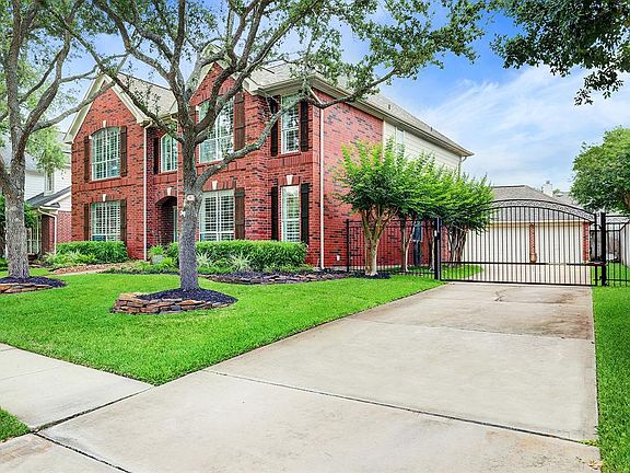 2nd image of 7910 Heather Dale Ct