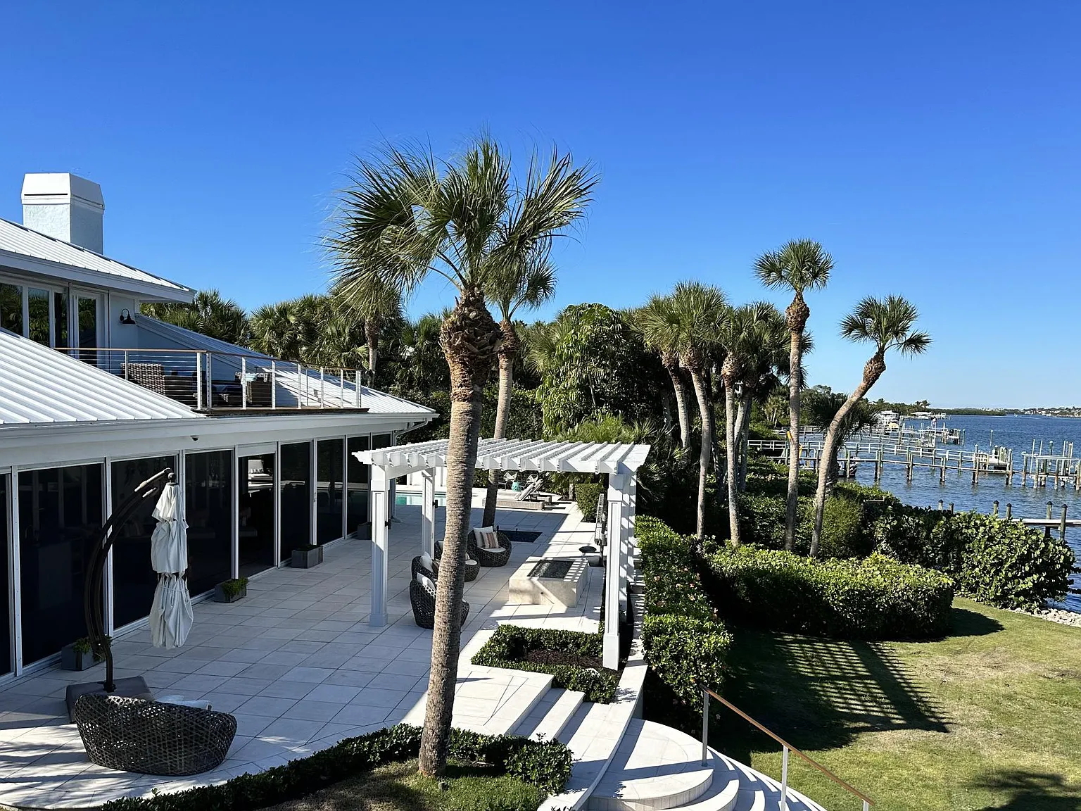 1906 Casey Key Rd — Photo 3