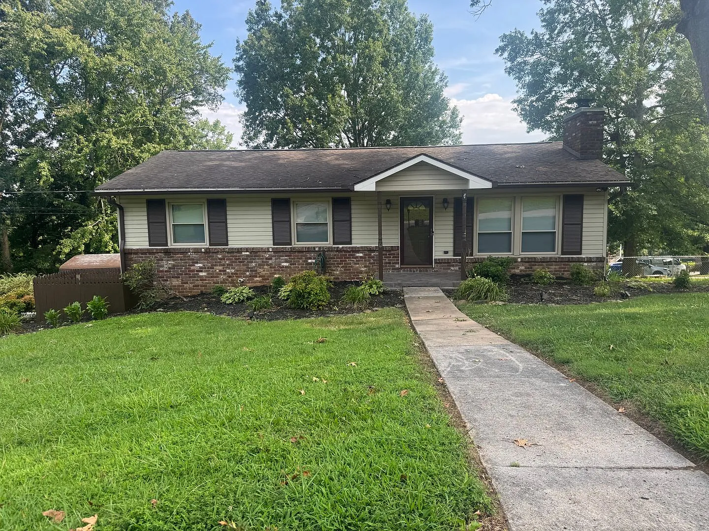 Discover Mid-Century Charm with Modern Upgrades on Crestfield Road! — Photo 2