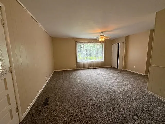3 bed, 1464 sqft, $1,650 — Photo 3