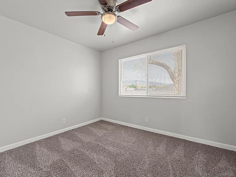 405 Grand Canyon Blvd — Photo 9