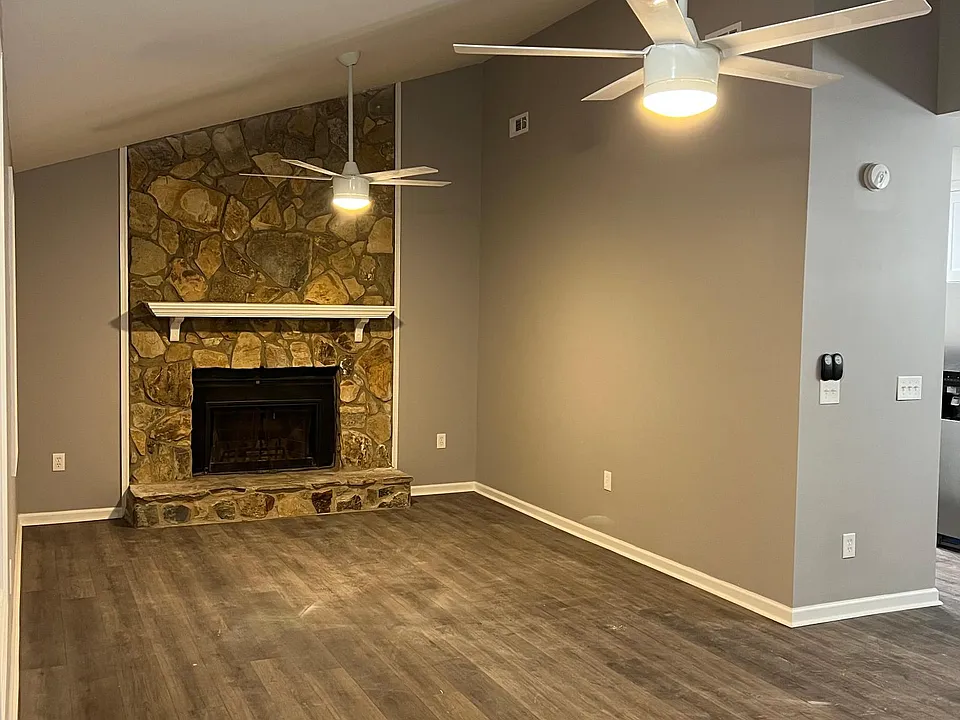 117 Cyndee Cir