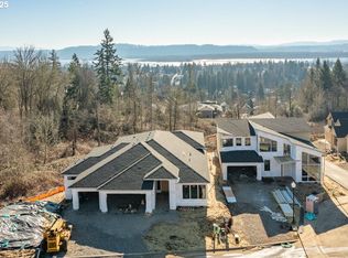 800 N V St, Washougal, WA 98671