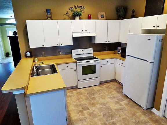 5th image of 13204 Cherry Bark Cir