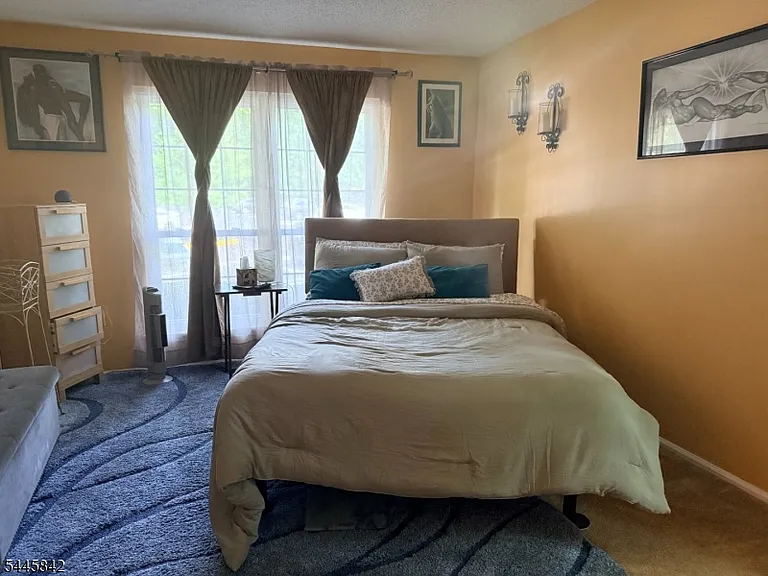 131 Irving Pl — Photo 15