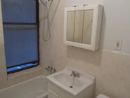 Rented by Beekman Street Realty | media 6