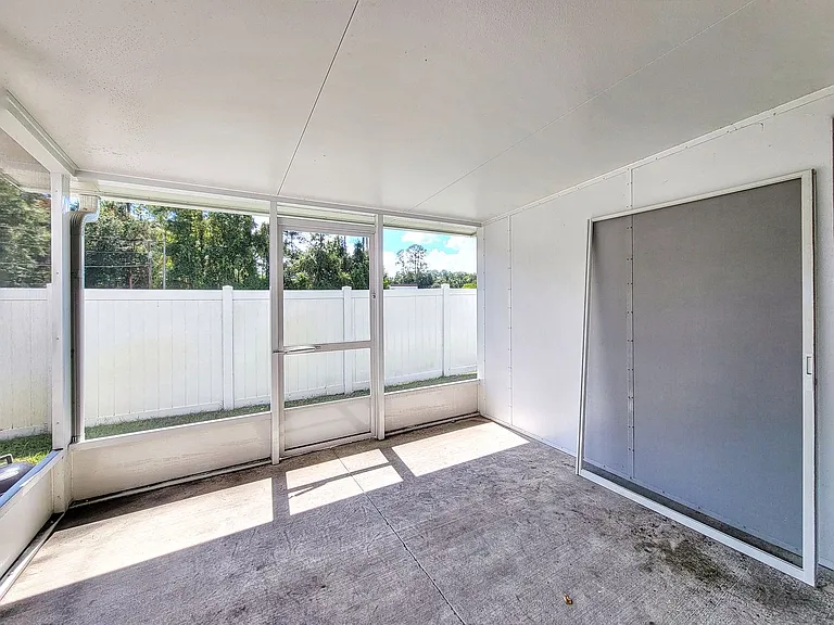 12523 NW 7th Pl — Photo 13