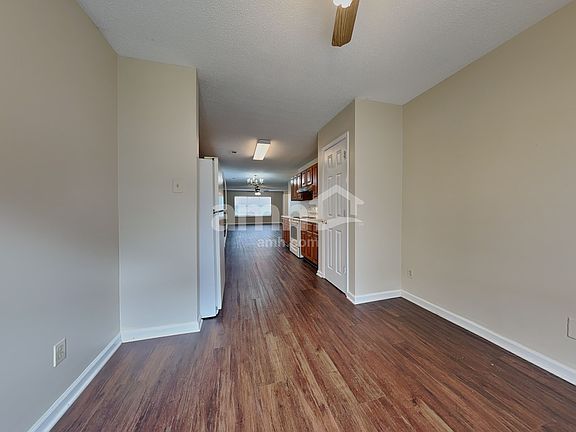 5th image of 2637 Druid Hill Dr
