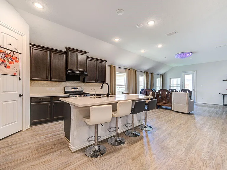 3507 Sunburst Ct — Photo 24