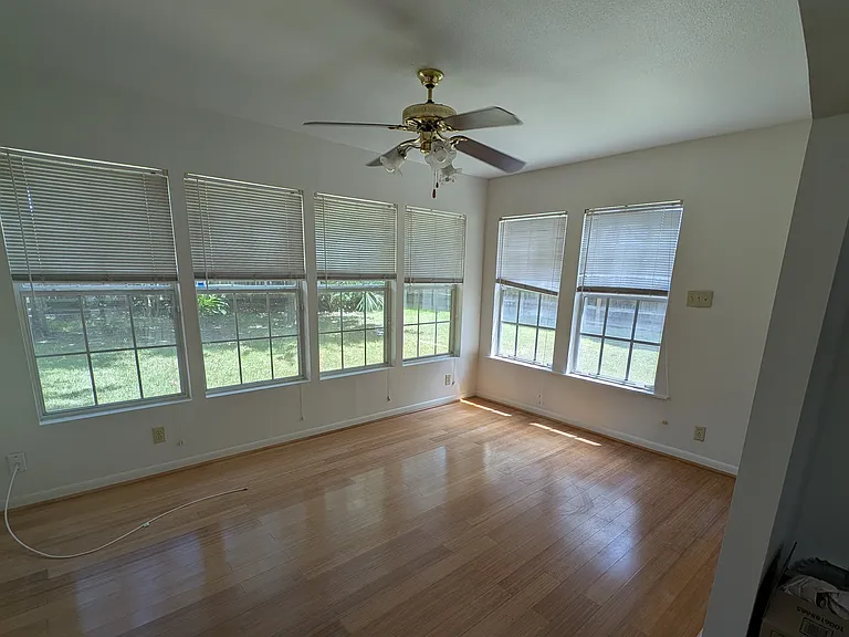 5334 Hidalgo St — Photo 3