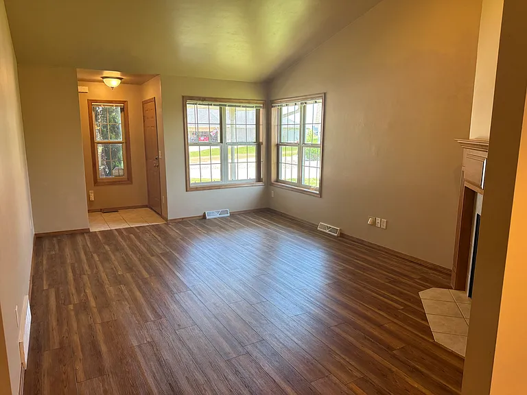 1749 Marissa Ct — Photo 13