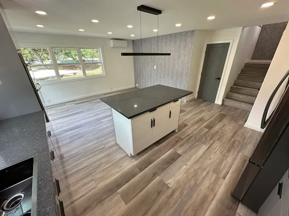 591 Pepeekeo Pl #A, Honolulu, HI 96825