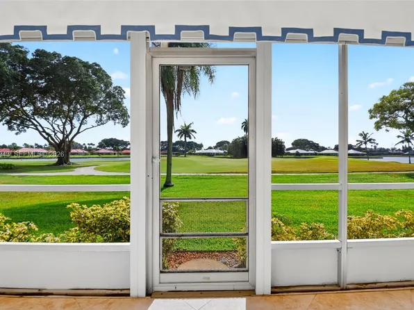 300 John F Kennedy Dr APT 101, Atlantis, FL 33462