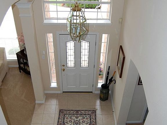 3rd image of 6204 Trailwood Dr