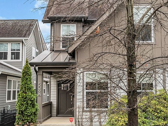 3rd image of 509A Moore Ave