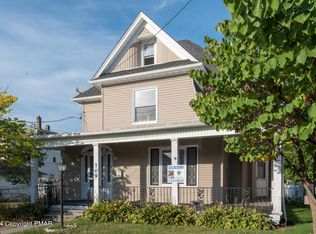 709 Minooka Ave, Moosic, PA 18507