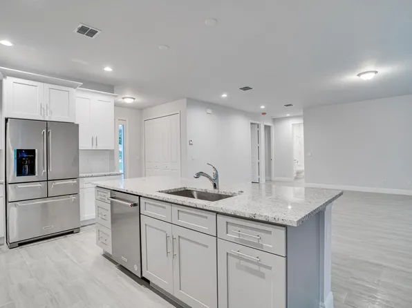 6120 NW Densaw Terrace, Port St Lucie, FL 34986